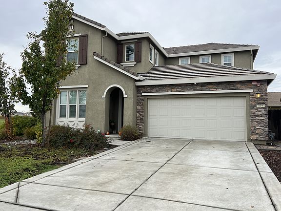 2nd image of 554 Petunia Dr