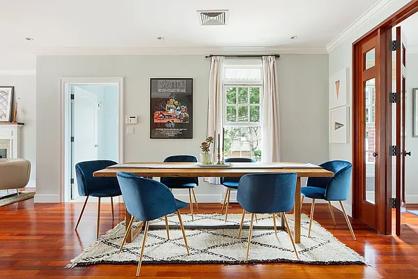 Sold by Compass | media 3