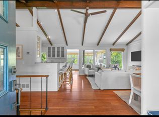 38 Sea View Ave, South Kingstown, RI 02879