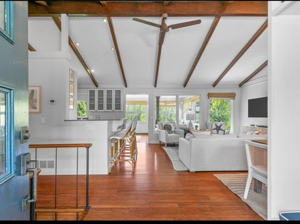 38 Sea View Ave