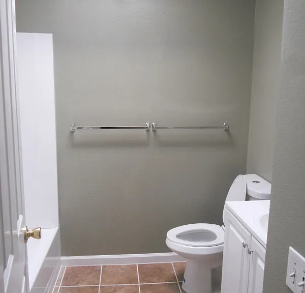 1557 Drake Dr — Photo 1