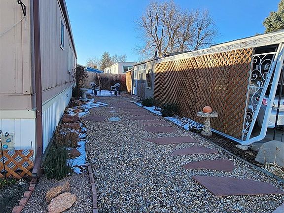 5th image of 729 W 17th Avenue W LOT 23