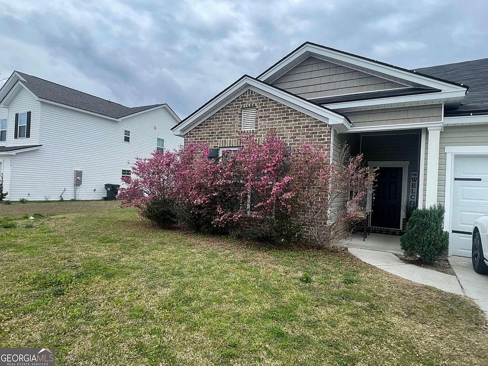 1st image of 1068 Autumns Wood Cir E