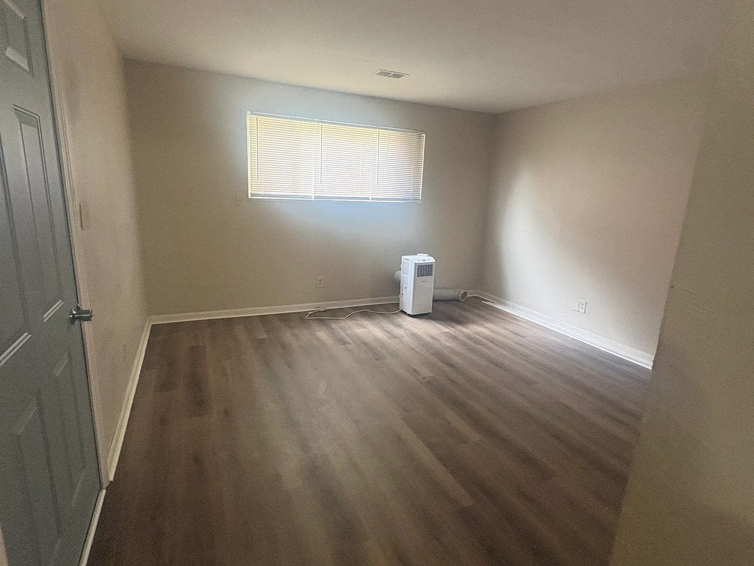 2 bed, 891 sqft, $1,100 — Photo 2