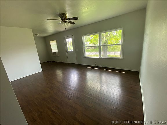 4th image of 604 E 2nd St