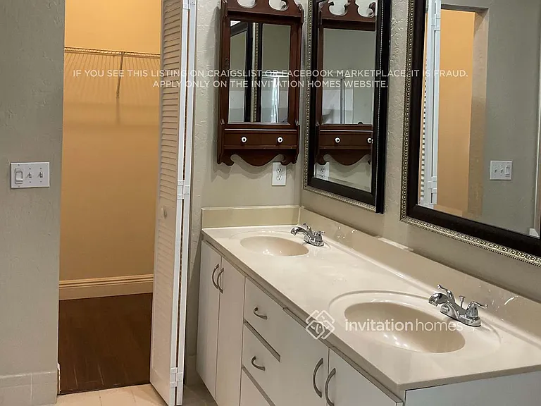 4872 NW 103rd Dr — Photo 13