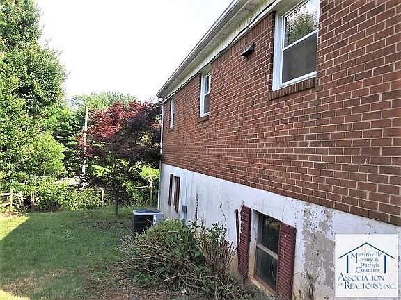 5th image of 81 Westwood Ct
