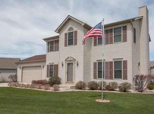 9124 Chicory Creek Dr, Sturtevant, WI 53177
