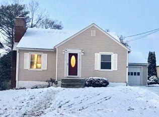2741 Yale St, Endicott, NY 13760