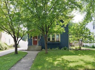 1233 3rd St N, Fargo, ND 58102