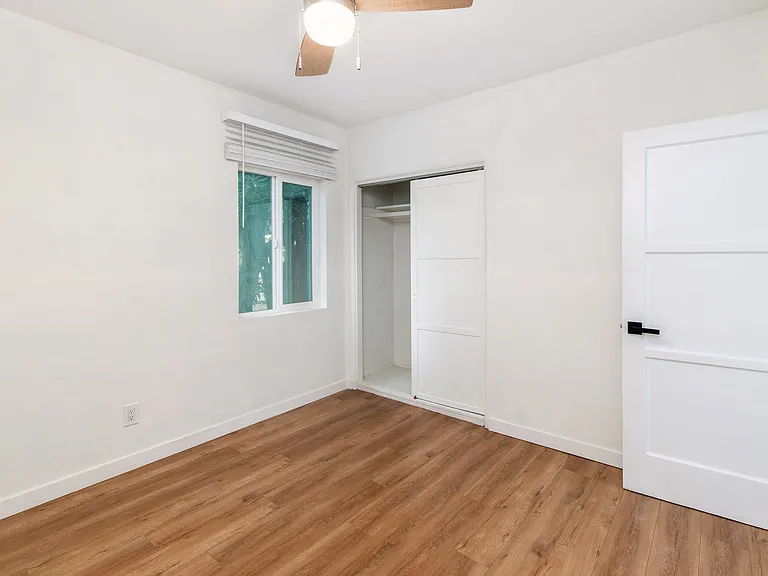 6044 Estelle St — Photo 13