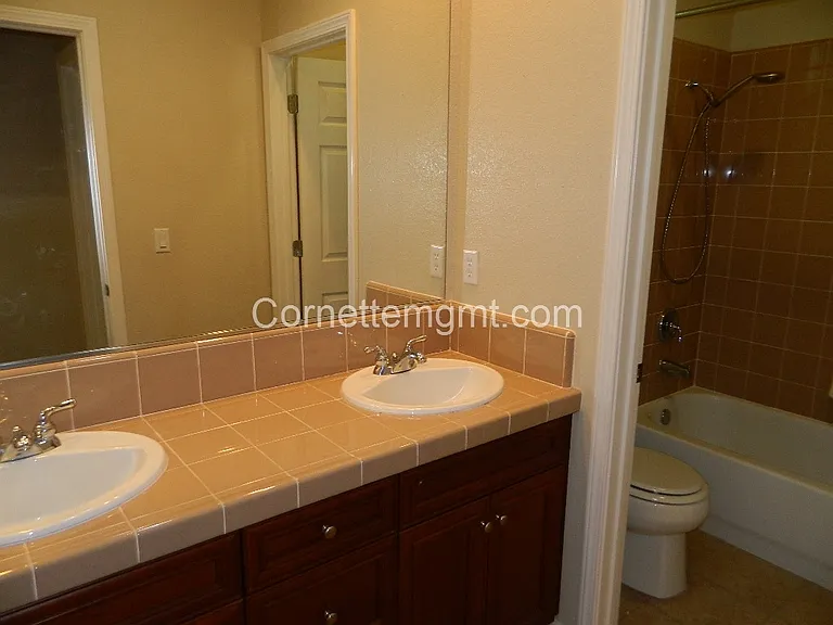 231 Lanfranco Cir — Photo 16
