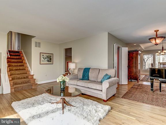 5th image of 6800 Murray Ln