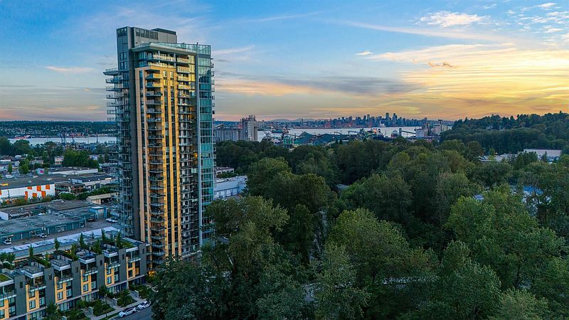 North Vancouver Apartment for rent - 3 Bedrooms — photo 23