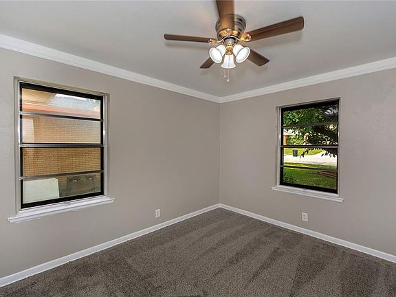 5th image of 3552 Montreal Cir