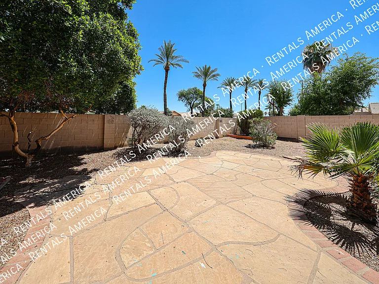 13182 W Cypress St — Photo 31