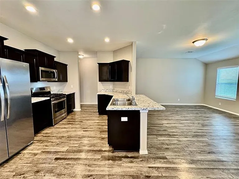 14315 N 73rd East Ave — Photo 6