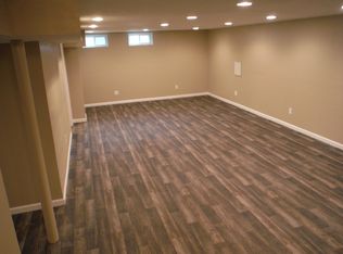 1504 La Dina Pl, Ballwin, MO 63011