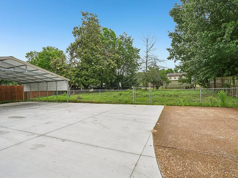 6609 Beacon Ln — Photo 33