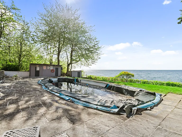 2697 Lake Shore Blvd W #25 — Photo 40