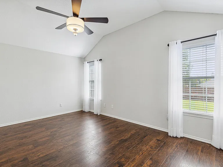 4305 Durango Ln — Photo 17
