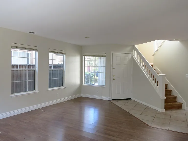 1572 Firestone Loop — Photo 5