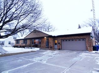 1425 S Ridge Rd, Green Bay, WI 54304
