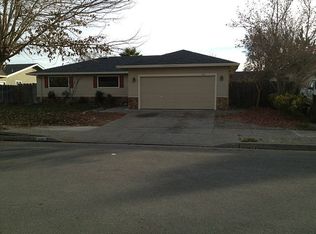 961 Cherry St, Hollister, CA