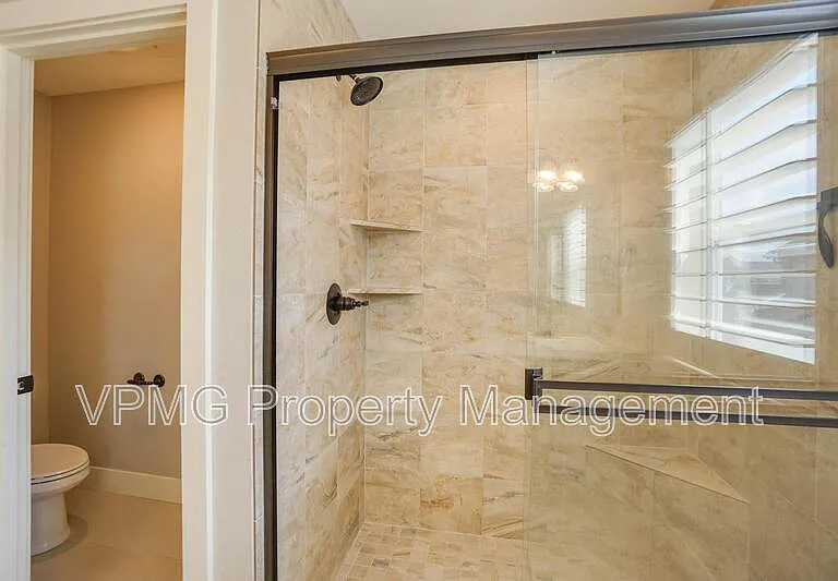 12501 NE 102nd Way — Photo 36