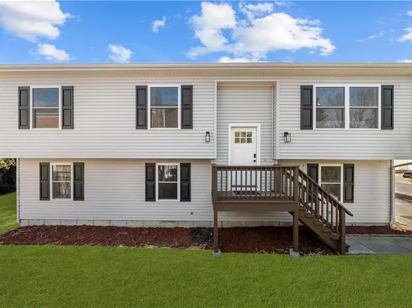 6 Annanias Ave, Westerly, RI 02891