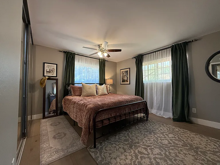 262 Editha Dr — Photo 9