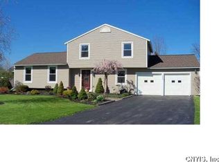 7844 Running Brook Ln, Cicero, NY 13039