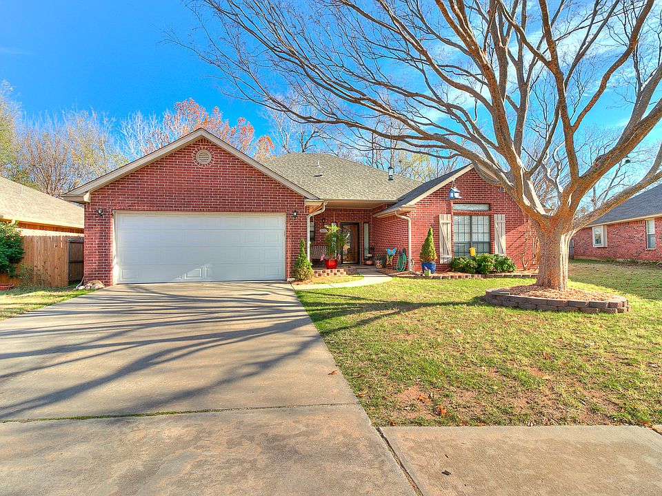 1st image of 2605 Weymouth Way