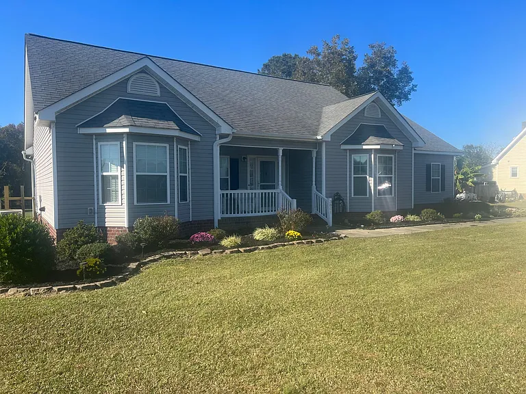 3801 N Hills Dr — Photo 2