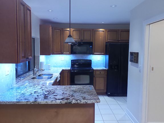 3rd image of 10681 NW 21st St