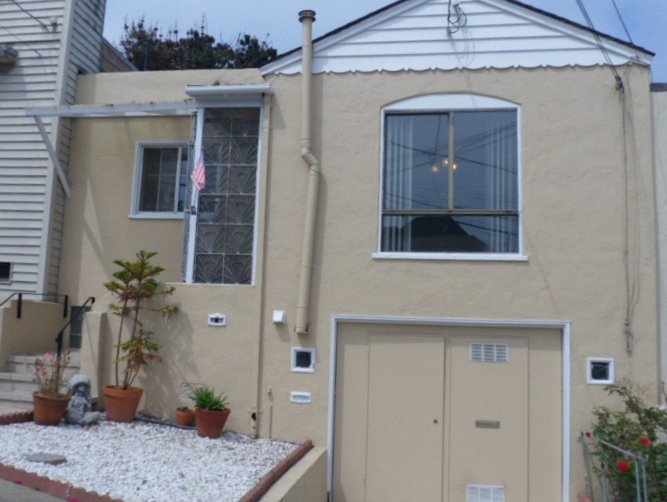 1st image of 26 Stoneybrook Ave