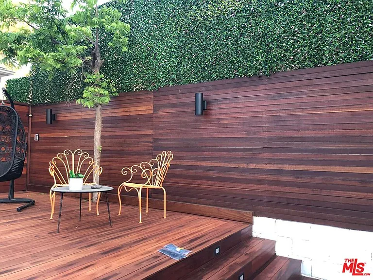 4217 Irvine Ave — Photo 39