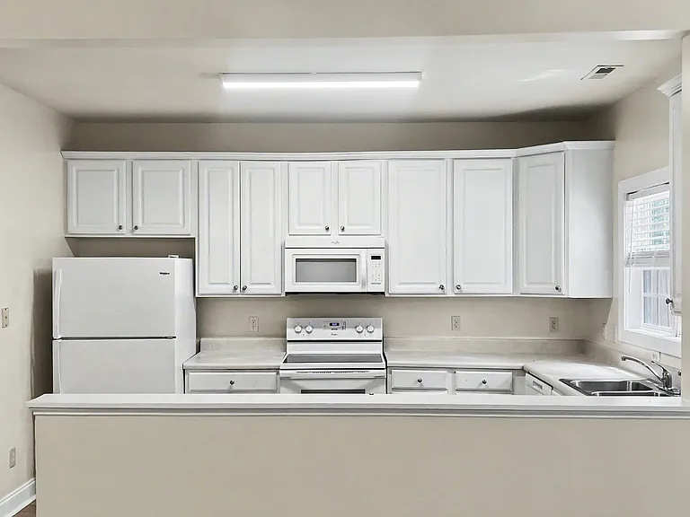 4122 Standing Rock Way — Photo 5