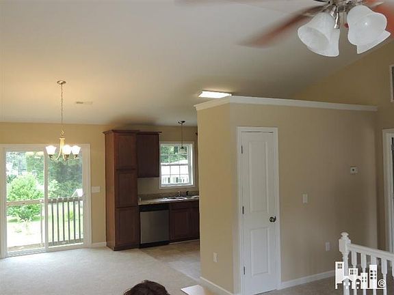 3rd image of 1513 Reagan Court