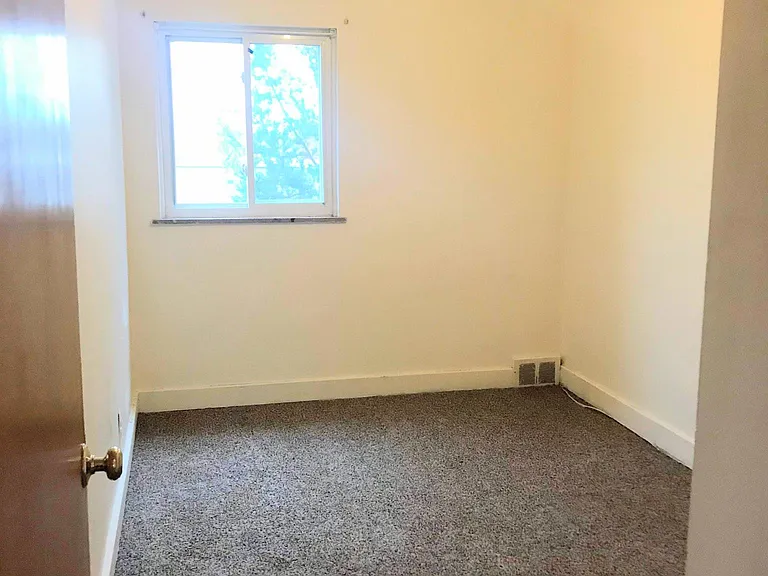 26491 Blumfield St #2 — Photo 6