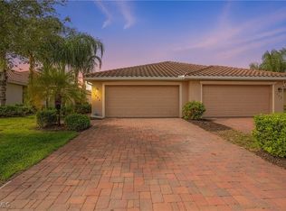 1886 Alameda Dr, Naples, FL 34120