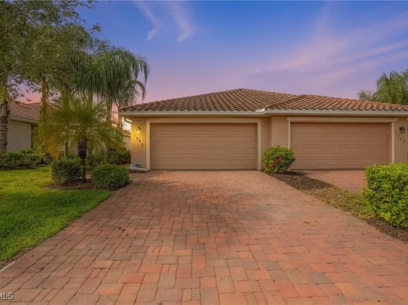 1886 Alameda Dr, Naples, FL 34120