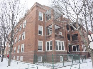 2201 W Iowa St #1, Chicago, IL 60622