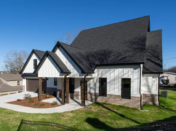 295 Running Oak Dr, Ringgold, GA 30736