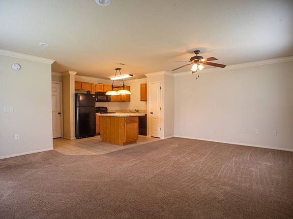4th image of 617 E Coffee Way