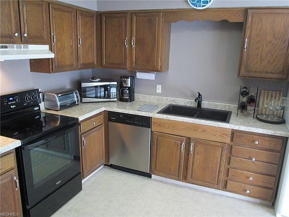 2nd image of 698 W Martin Ave