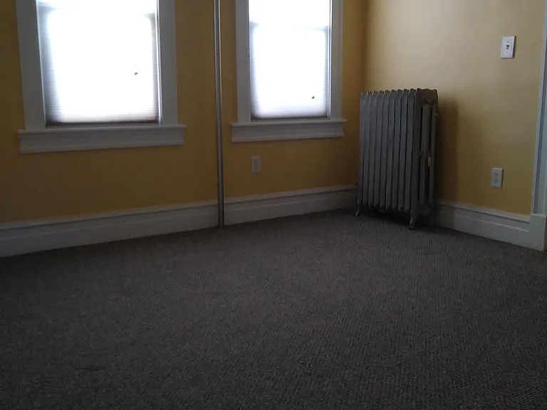 389 E Ridge St #R — Photo 6