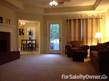 3rd image of 246 Lakeshore Dr