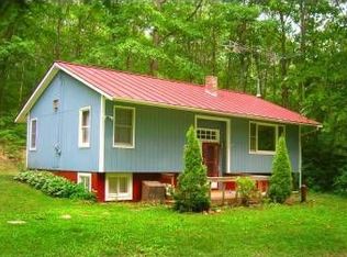 125 Hall Bridge Rd, Bellows Falls, VT 05101