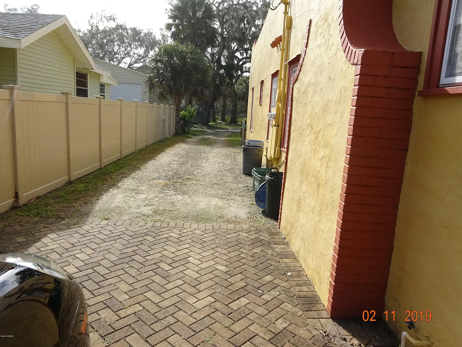 2 bed, 1.0 bath, 1814 sqft, $1,800 — Photo 3